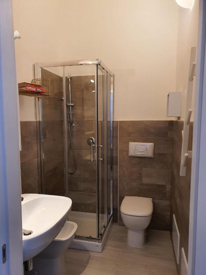 Superior Double Room Ensuite Bathroom