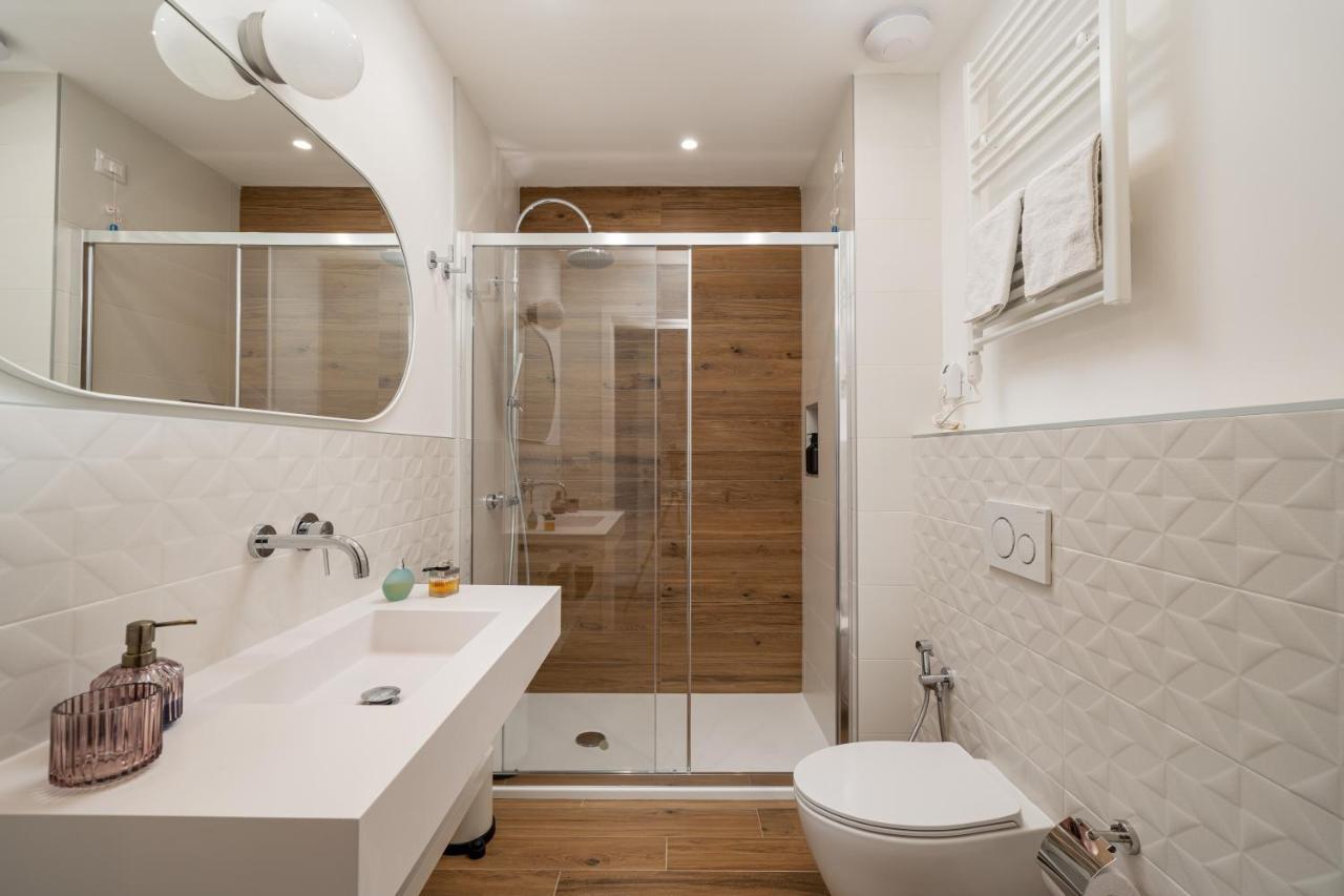 Camera Matrimoniale/Doppia con Letti Singoli con Bagno Privato