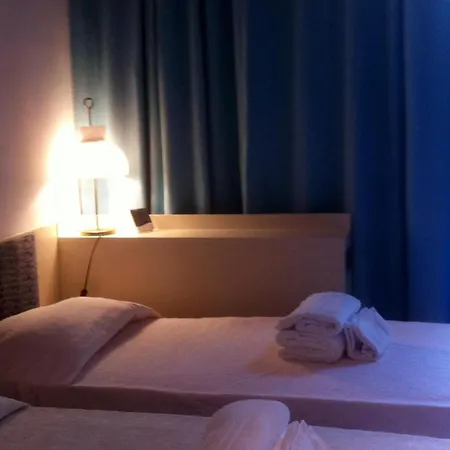 Town & Country Guest House B&B-2