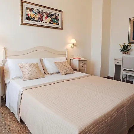 il Castello Guest House-2