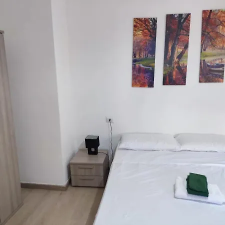 Rooms For Rent 67-3